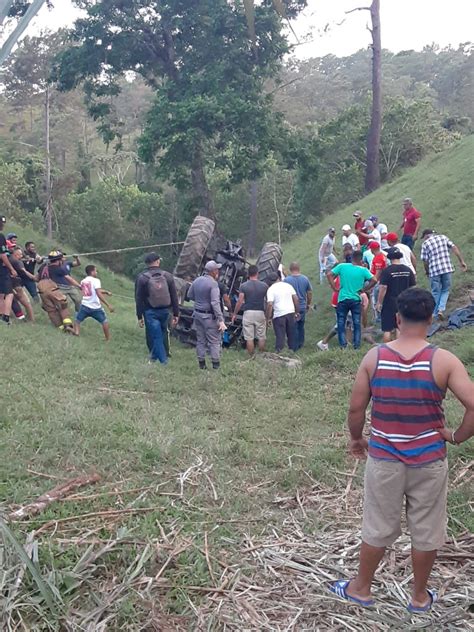 Muere Un Operador De Tractor Tras Derrumbe De Maquinaria En Jarabacoa