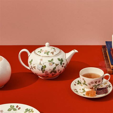 Wild Strawberry Teacup And Saucer Peony Wedgwood