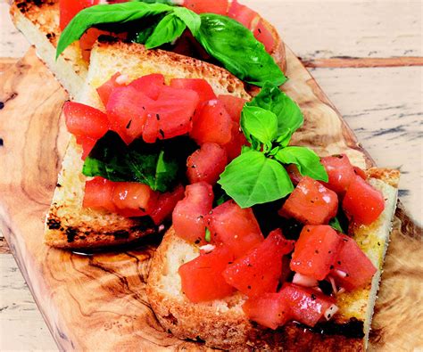 Ricetta Bruschetta Al Pomodoro Le Ricette De La Cucina Italiana