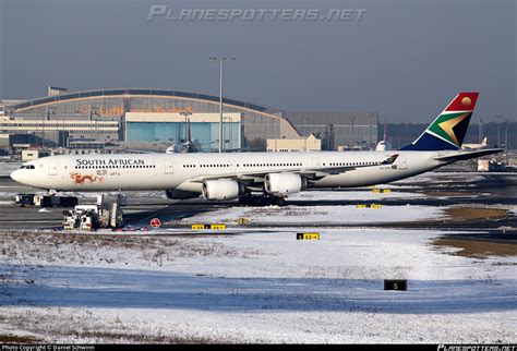 Zs Sng South African Airways Airbus A Photo By Daniel Schwinn