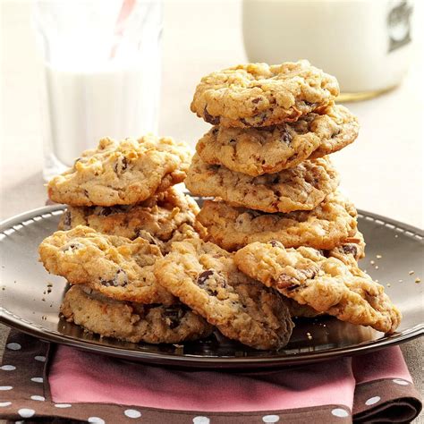 28 Oatmeal Cookie Recipes to Add to Your Collection | Taste of Home