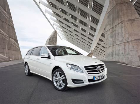 Mercedes R Class Latest News Reviews Specifications Prices Photos And Videos Top Speed