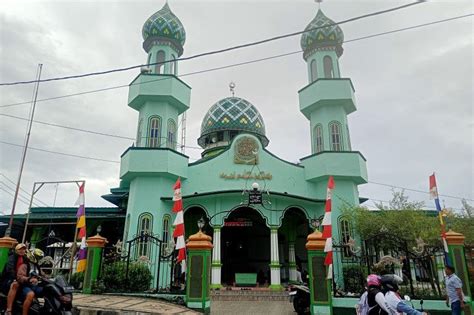 Masjid Bersejarah Di Maluku Buat Wisata Religi Ada Koleksi Alquran