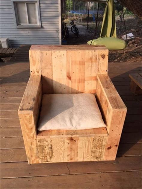 Diy Beefy Pallet Wood Armchair Pallets