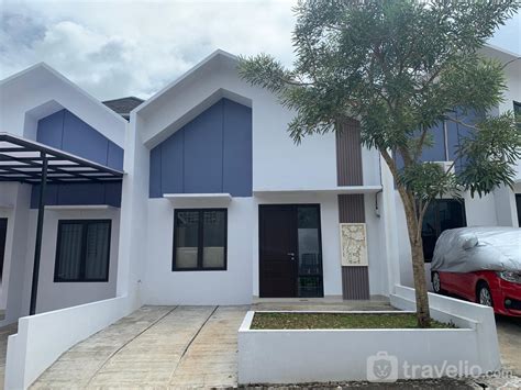 Sewa Unfurnished Br House At Emerald Townhouse By Travelio Realty