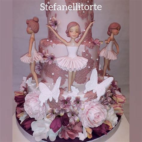 Ballerinas Cake Decorated Cake By Stefanelli Torte CakesDecor