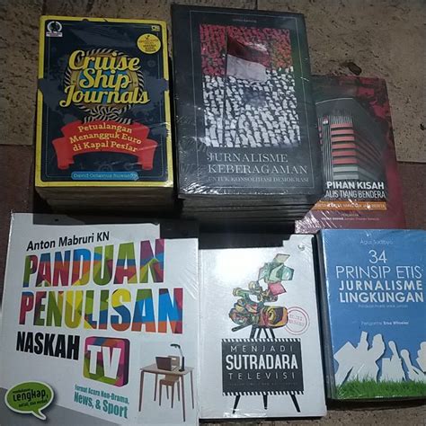 Jual BUKU MEDIA WARTAWAN PRESS JURNALIS JURNALISME Original