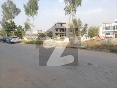 Highly Desirable Square Yards Residential Plot Available In Sachal