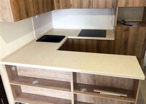 П-образная столешница из акрила Staron SS440 Sanded Sahara купить в Москве