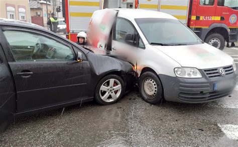 Ziua de Cluj ACCIDENT în Gherla Unii şoferi nu au treabă cu