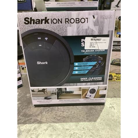 SHARK ION ROBOT VACUUM