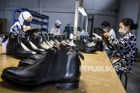 Produksi Sepatu Kulit Dari Bandung Tembus Pasar Ekspor Republika Online