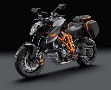 Hi Res Photos Of The Ktm Super Duke R Asphalt Rubber