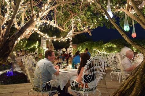 10 Best Romantic Restaurants in Cancún - USA TODAY 10Best