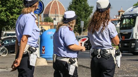 Controlli Per Le Strade Di Firenze Sanzioni E Sequestri