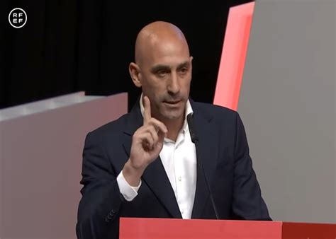 Luis Rubiales No Renunci Como Presidente De La Federaci N Espa Ola De