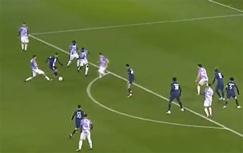 (Video) Messi has just scored an OUTRAGEOUS goal for PSG🔥🐐