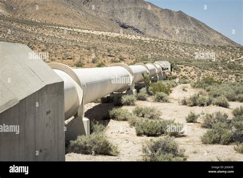 Owens valley aqueduct hi-res stock photography and images - Alamy