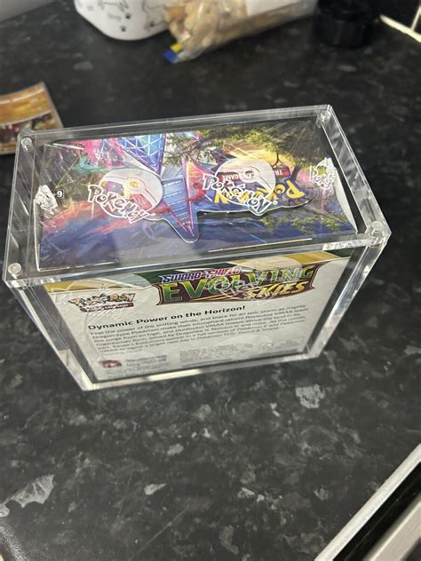 Pokemon Evolving Skies Booster Box 36 Packs Factory Sealed With