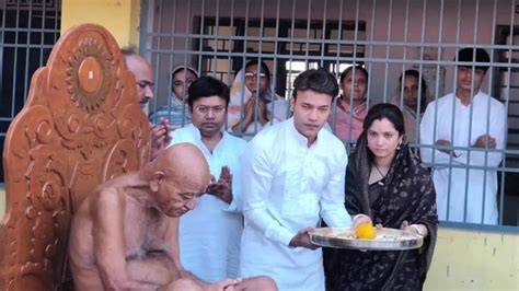 Ankita Lokhande-Vicky Jain Mourn Demise Of Jain Seer Acharya Vidyasagar Maharaj | TV News, Times Now