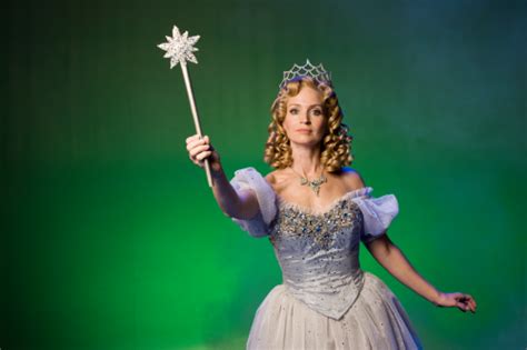 Glinda - Wicked Photo (37828055) - Fanpop