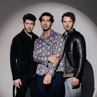 Jonas Brothers lo vuelven a hacer posponen conciertos en México Énfasis