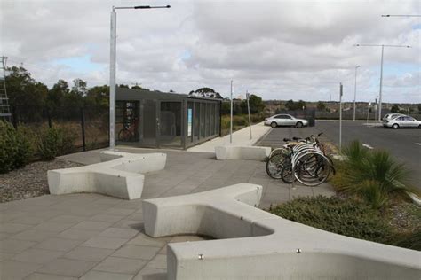 Rail Geelong - Locations - Waurn Ponds Station