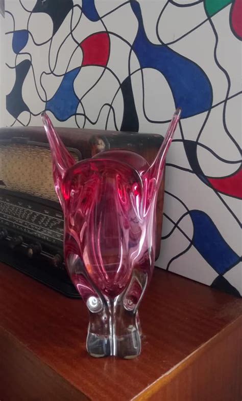 Ancien vase en cristal de bohême rose Luckyfind