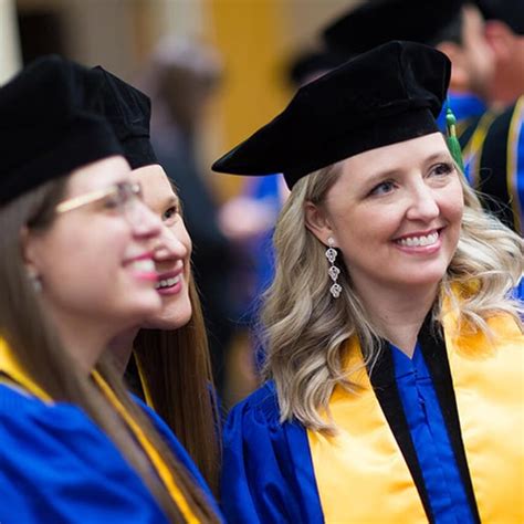 Commencement News Mayo Clinic College Of Medicine And Science