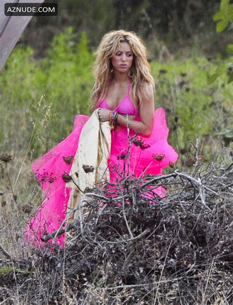 Shakira Sexy In A Pink Skirt And Bikini Top During Photoshoot In Ibiza Spain Aznude