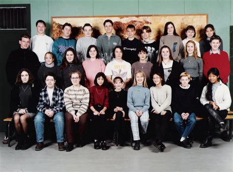 Photo de classe 3ème2 de 1996 Collège I Et F Joliot Curie Copains d