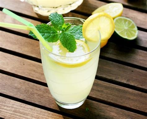 Mint Lemonade Recipe — Eatwell101