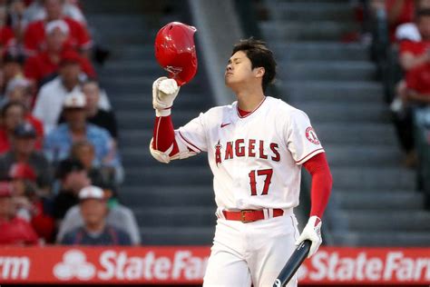 【mlb】大谷翔平、納得いかぬ見逃し三振にファンも「ヴァンパイアに反対、ロボット審判にしろ」と怒り ネビン監督は猛抗議で退場処分spread