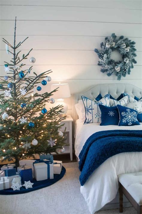 15 Beautiful Christmas Bedroom Decor Ideas You Ll Love