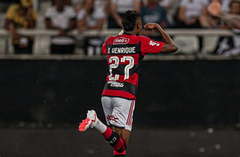 Bruno Henrique evita polêmica após comemoração contra o Botafogo não