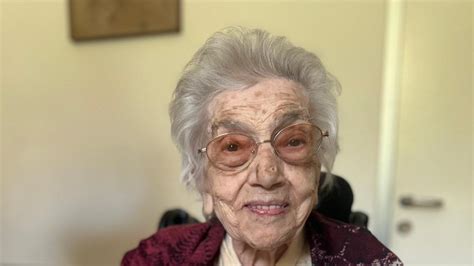 Goti Bauer Compie Anni Una Delle Ultime Testimoni Della Shoah Da