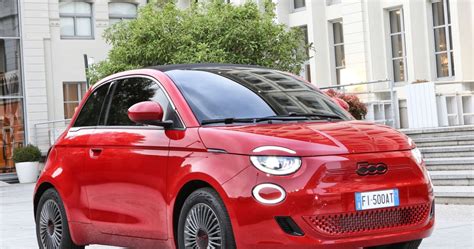 Fiat 500e w wariancie spalinowym Cena kilkaset euro wyższa