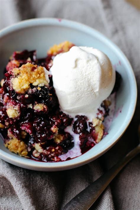 Easy Mixed Berry Cobbler Feelgoodfoodie