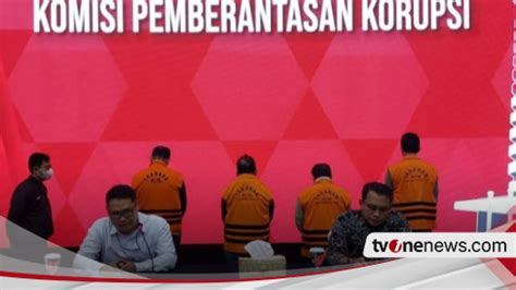 KPK Tahan 4 Tersangka Baru Kasus Korupsi Pembangunan Gereja Di Mimika