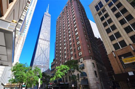 Chicago Hotels | Find and compare great deals on trivago