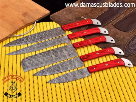 Red Handle Kitchen Knives Set Damascus Steel Chef Knife Set