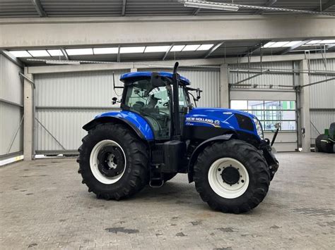 New Holland T7 200 AutoCommand