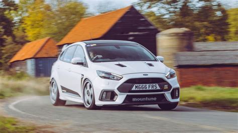 Review Mountunes Ford Focus RS Mk3 520 Pk Gereden Door TopGear UK