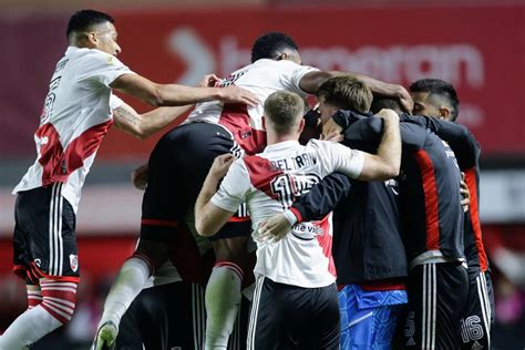 El Impactante Golazo De Tiro Libre De Juanfer Quintero Que Abrió El Marcador En La Victoria De