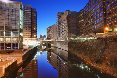 River Irwell At Dawn The Irwell Is A River With Much Histo Flickr