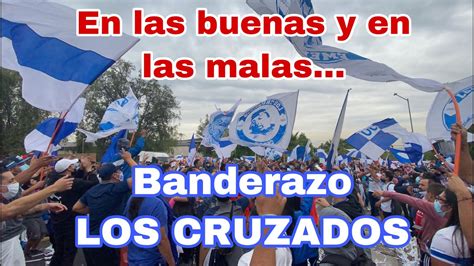 Banderazo Los Cruzados Apoyando Para Este Tramo Final Vamos Cruzados