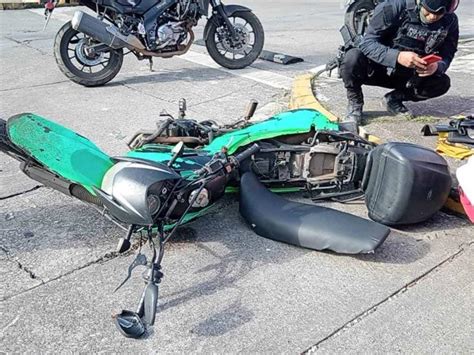 Choque Entre Moto Y Camioneta Deja Un Lesionado En Córdoba