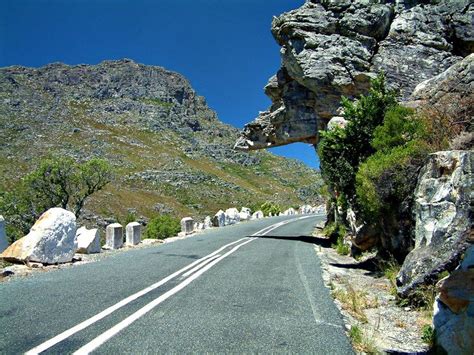 An Overhanging Rock In The Bain S Kloof Pass Where Large Trucks Cannot