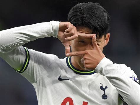 South Korean Football Star Son Heung Mins Journey To The Top Nikkei