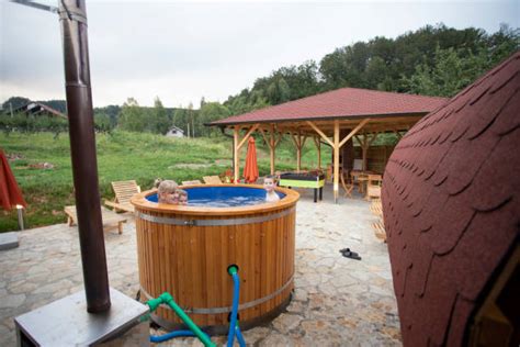 Les Meilleures Cabanes Dans Les Arbres Avec Jacuzzi En Carcassonne